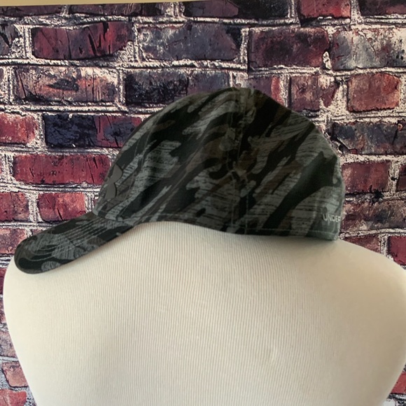 Under Armour Men's L ArmourVent Training Cap Outpost Green/ Black (331) - Picture 4 of 7